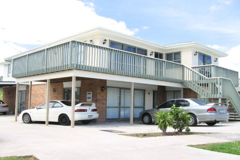 Photo of property in 42 Ashlynne Avenue, Papatoetoe, Auckland, 2025