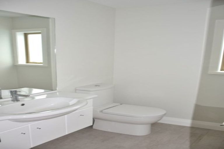 Photo of property in 3 Dinning Road, Riverhead, 0820