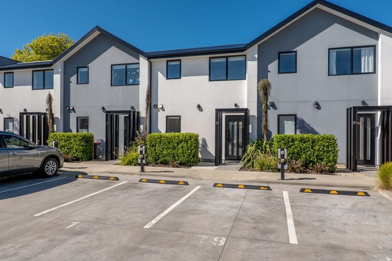 Photo of property in 15/25 Hargest Crescent, Sydenham, Christchurch, 8023