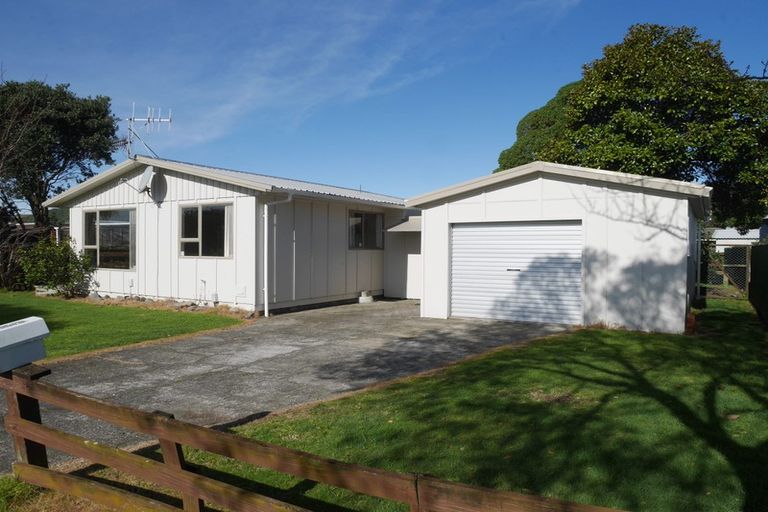 Photo of property in 11a Cypress Grove, Paraparaumu, 5032