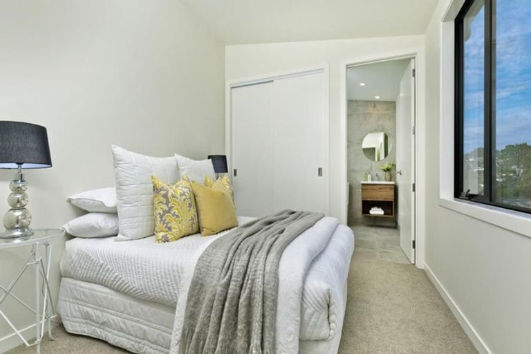 Photo of property in 26e Hastings Road, Mairangi Bay, Auckland, 0630