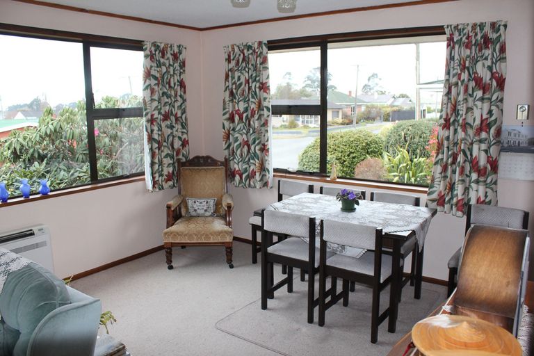 Photo of property in 6a Stuart Street, Holmes Hill, Oamaru, 9401