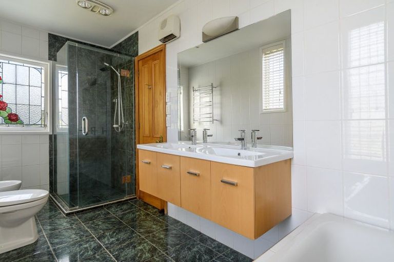 Photo of property in 12 Pah Street, Matua, Tauranga, 3110