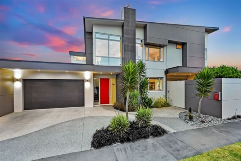 Photo of property in 81 Aston Drive, Waimairi Beach, Christchurch, 8083