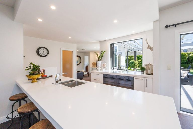 Photo of property in 92 Marne Street, Hokowhitu, Palmerston North, 4410