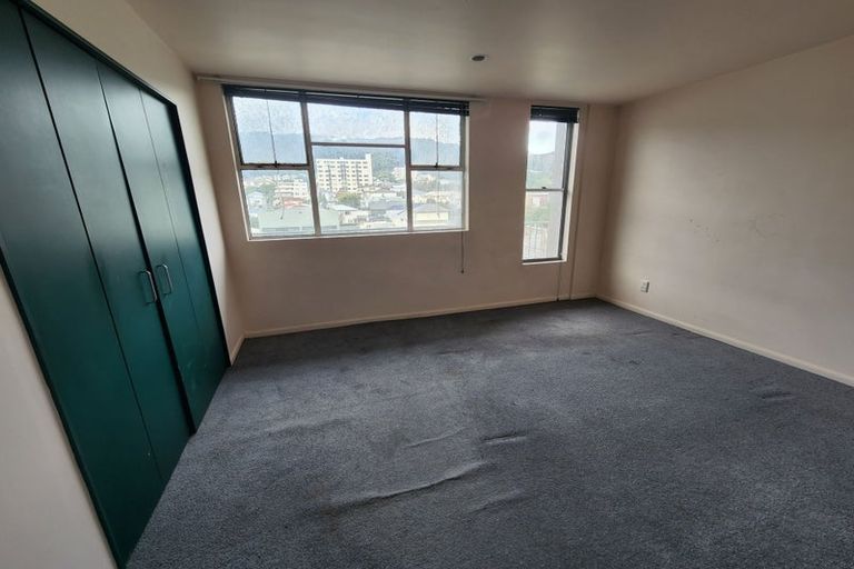 Photo of property in Grandstand Apartments, 9/80 Kent Terrace, Mount Victoria, Wellington, 6011