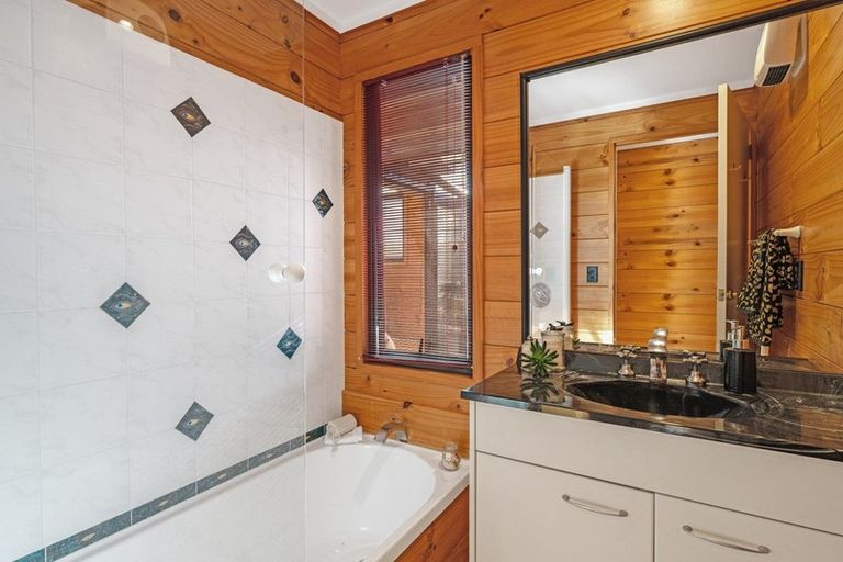 Photo of property in 23 Barrett Drive, Waikanae Beach, Waikanae, 5036