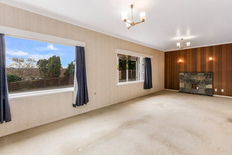 Photo of property in 1 Bede Grove, Tawa, Wellington, 5028