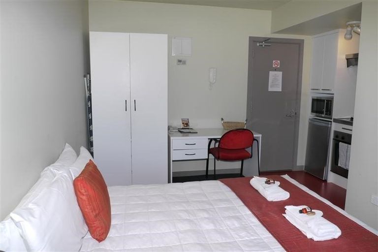 Photo of property in Southern Cross Apartments, 703/35 Abel Smith Street, Te Aro, Wellington, 6011