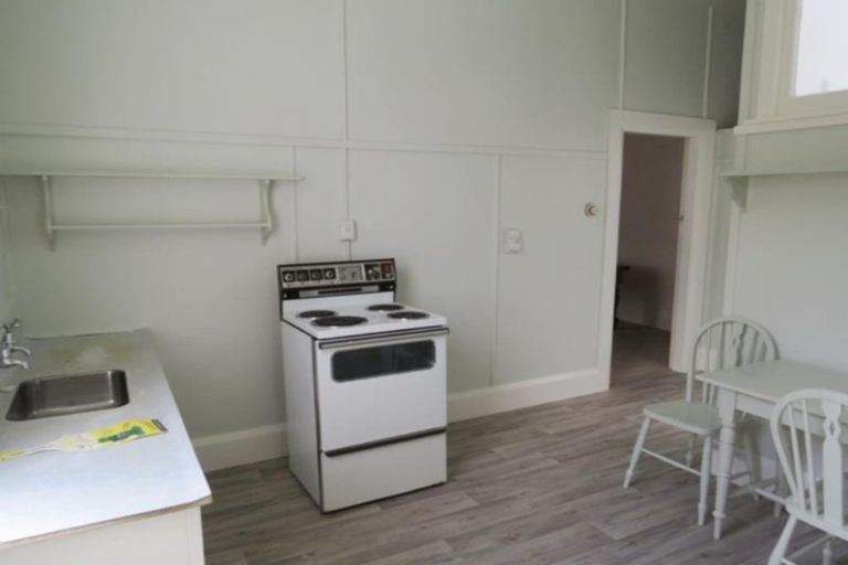 Photo of property in 17 Barrett Street, Westown, New Plymouth, 4310