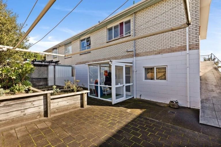 Photo of property in 11b Hine Street, New Plymouth, 4310