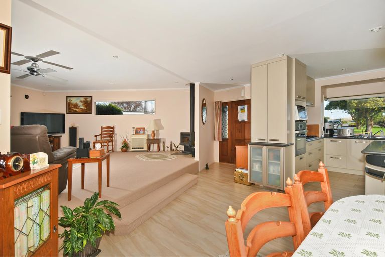 Photo of property in 28 Matarau Road, Matarau, Kamo, 0185