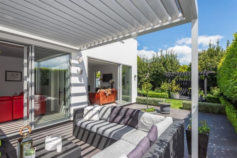 Photo of property in 45 Garreg Road, Bryndwr, Christchurch, 8052