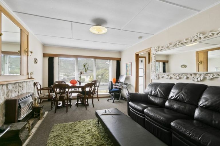 Photo of property in 153 Wellington Road, Wainuiomata, Lower Hutt, 5014