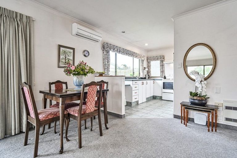 Photo of property in 3/239 Warwick Road, Mayfair, Hastings, 4122