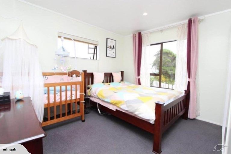 Photo of property in 4a Glenwood Grove, Woodridge, Wellington, 6037