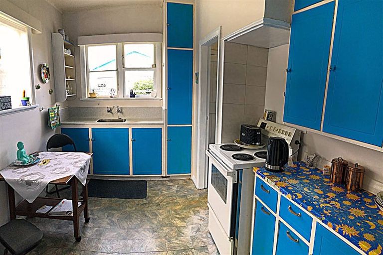 Photo of property in 240 High Street, Dannevirke, 4930