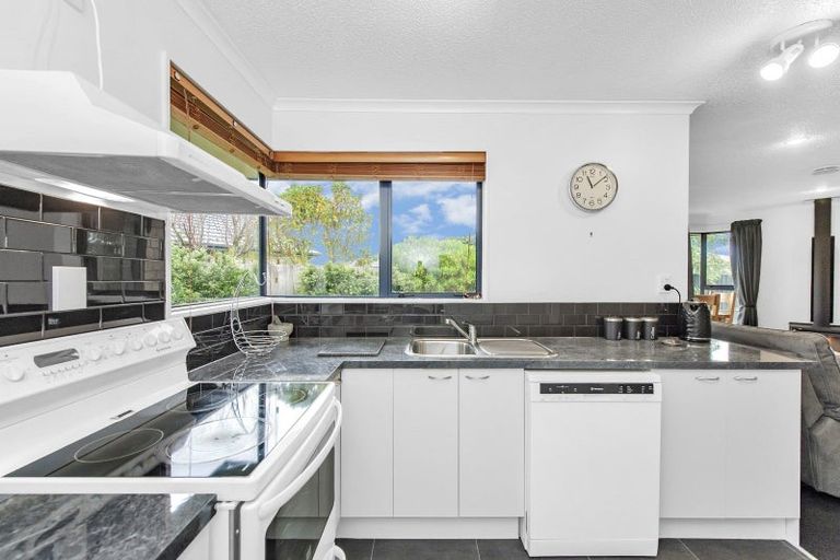 Photo of property in 5 Peel Close, Rolleston, 7614