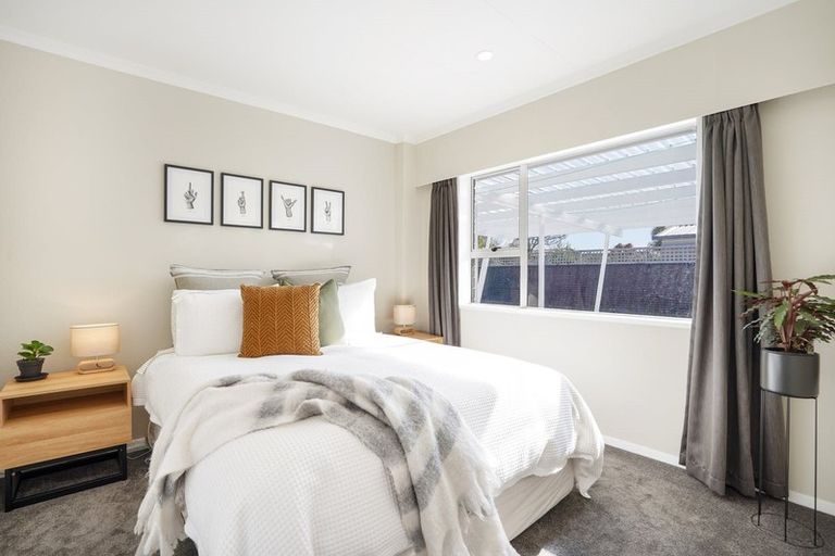 Photo of property in 12c Colombo Street, Hokowhitu, Palmerston North, 4410