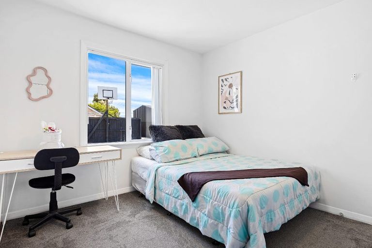 Photo of property in 243 Bower Avenue, North New Brighton, Christchurch, 8083