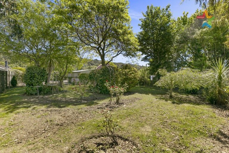 Photo of property in 44 Westminster Road, Wainuiomata, Lower Hutt, 5014