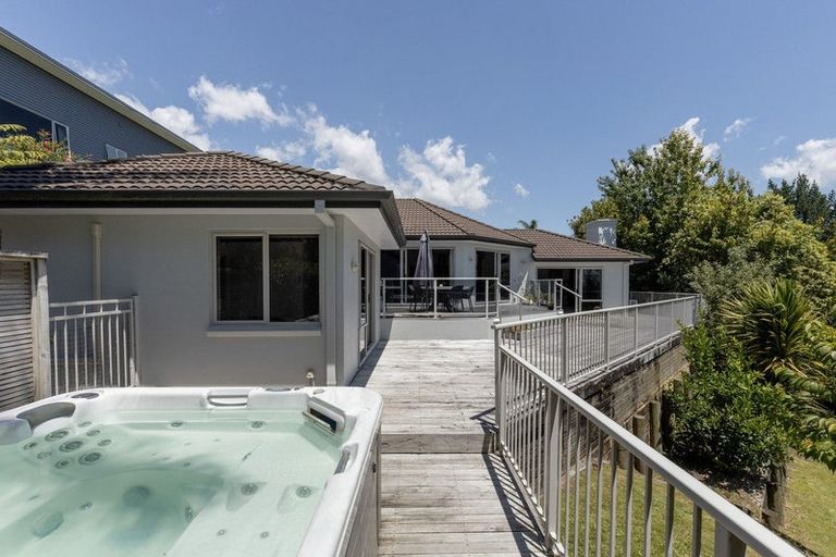 Photo of property in 8 Waiorakei Way, Welcome Bay, Tauranga, 3175