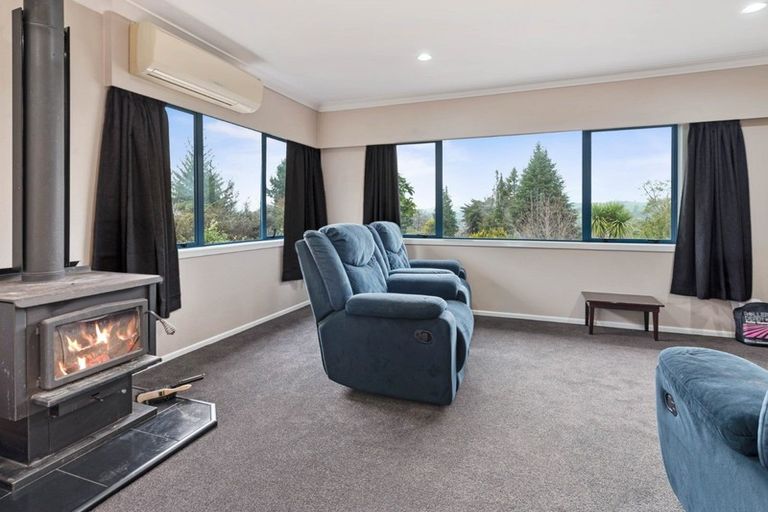 Photo of property in 8 Russell Crescent, Western Heights, Rotorua, 3015
