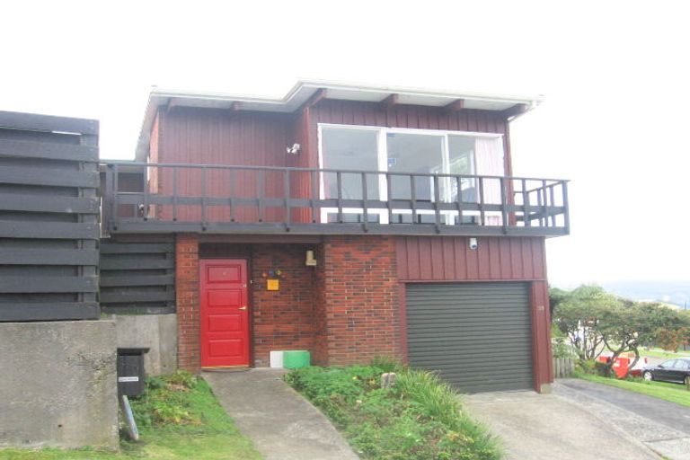 Photo of property in 10 Honeysuckle Grove, Maungaraki, Lower Hutt, 5010