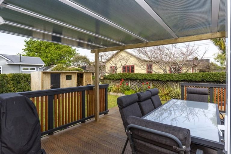 Photo of property in 14 Cornwall Street, Brooklands, New Plymouth, 4310