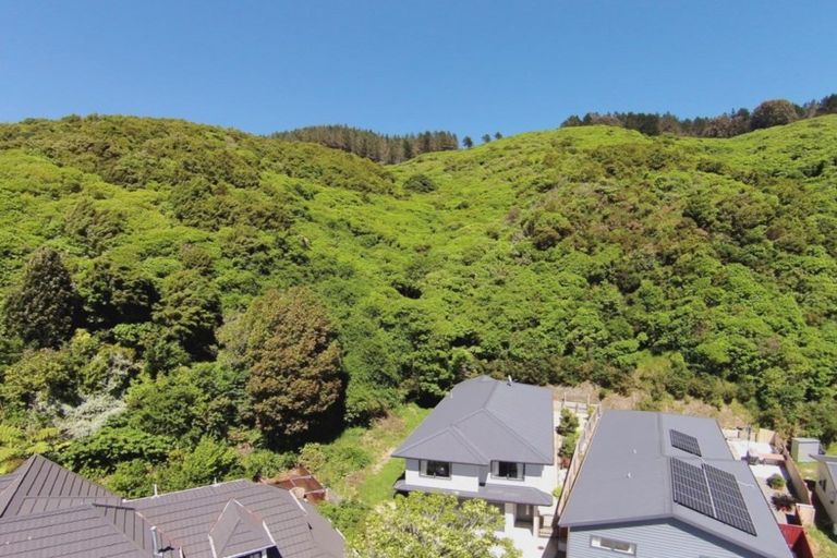 Photo of property in 60 Peterhouse Street, Tawa, Wellington, 5028