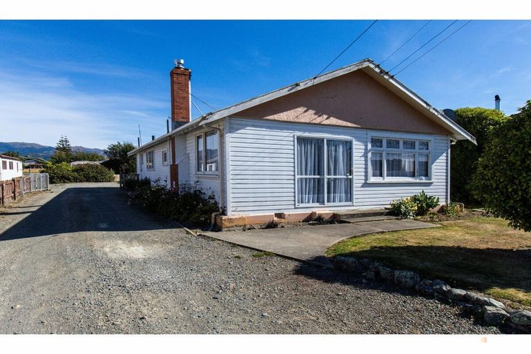 Photo of property in 76 Shearman Street, Waimate, 7924