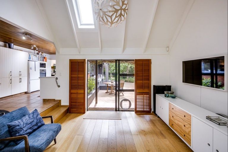 Photo of property in 5a Tauroa Road, Havelock North, 4130