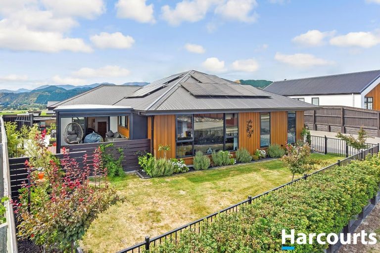 Photo of property in 43 Katania Heights, Brightwater, 7022