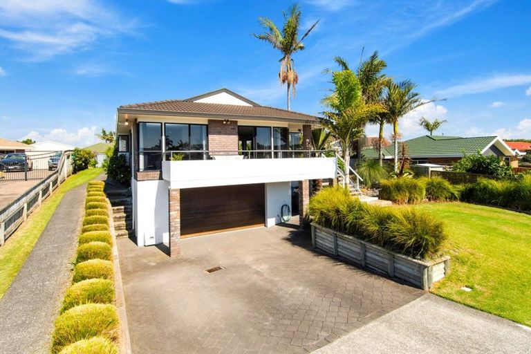 Photo of property in 4 Verbena Glen, Mount Maunganui, 3116