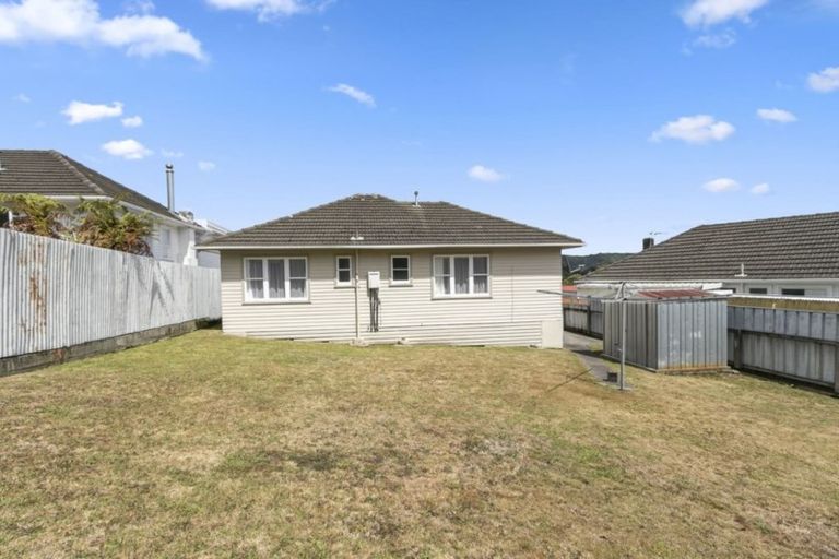 Photo of property in 19 Castlerea Street, Wainuiomata, Lower Hutt, 5014