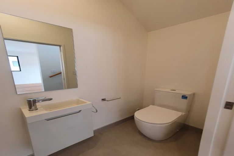 Photo of property in 48 Waipuhinui Way, Wiri, Auckland, 2104