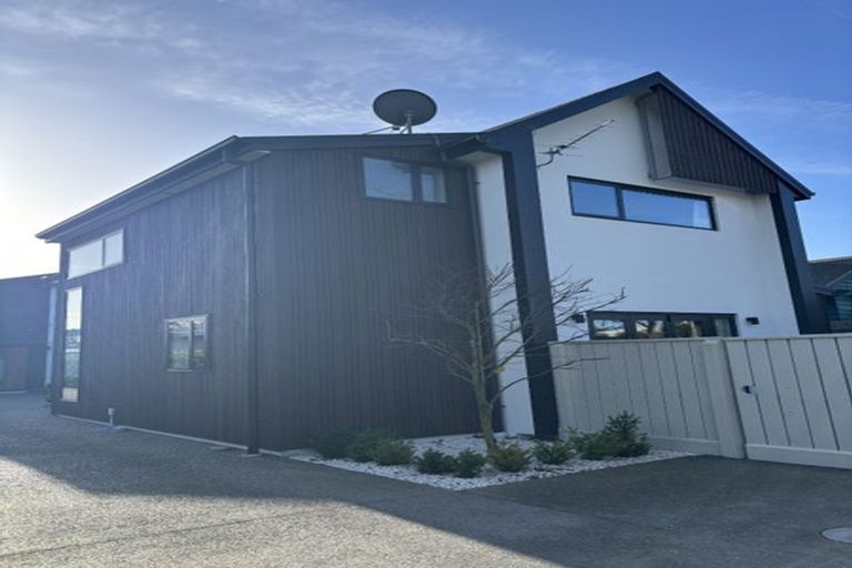 Photo of property in 1/23 Studholme Street, Somerfield, Christchurch, 8024