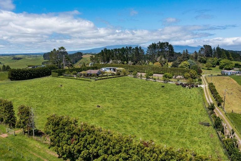 Photo of property in 325a Awai Road, Tarurutangi, New Plymouth, 4372
