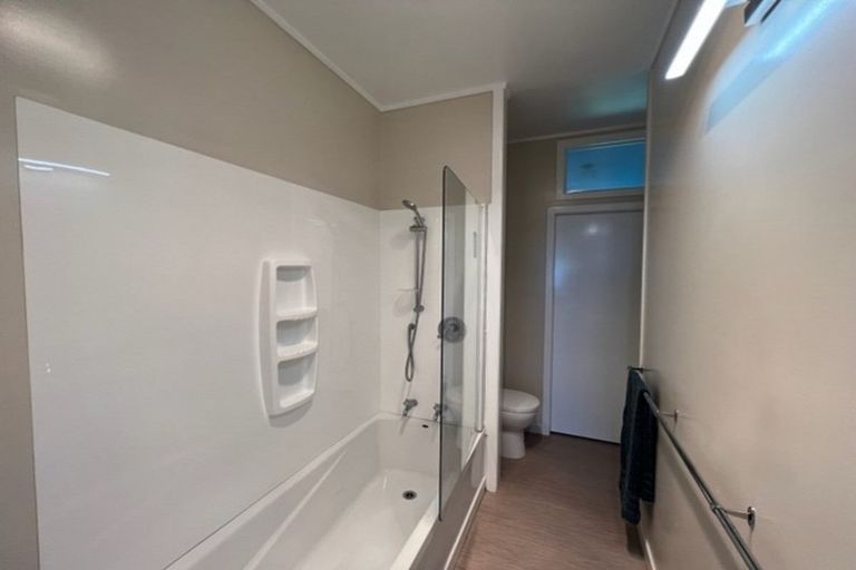 Photo of property in 13 High Street West, Waitara, 4320