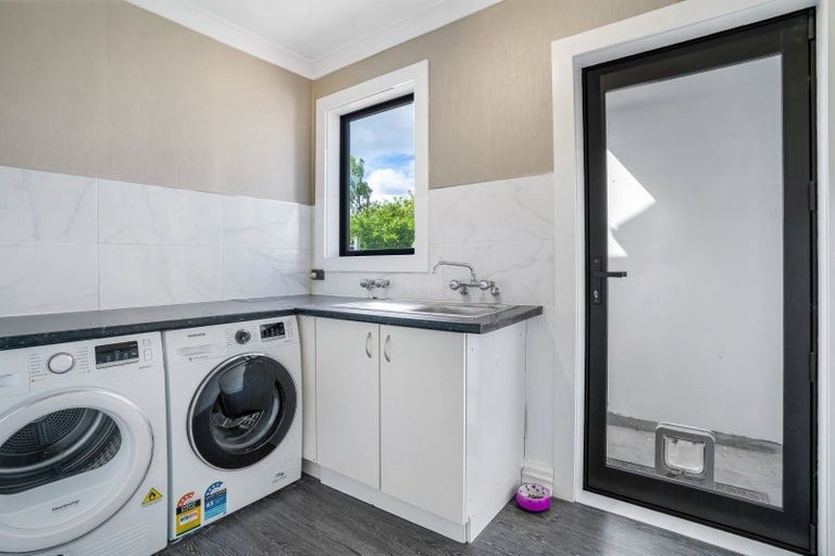 Photo of property in 33 Mary Street, Winton, 9720