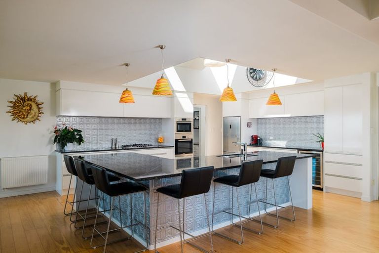 Photo of property in 93 Easther Crescent, Kew, Dunedin, 9012