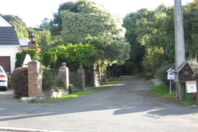 Photo of property in 106 Easther Crescent, Kew, Dunedin, 9012