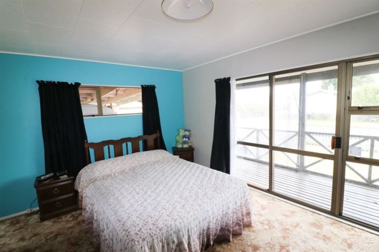 Photo of property in 12 Gregg Street, Dannevirke, 4930