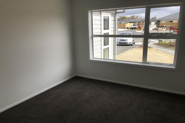 Photo of property in 11 Takapo Grove, Kelson, Lower Hutt, 5010