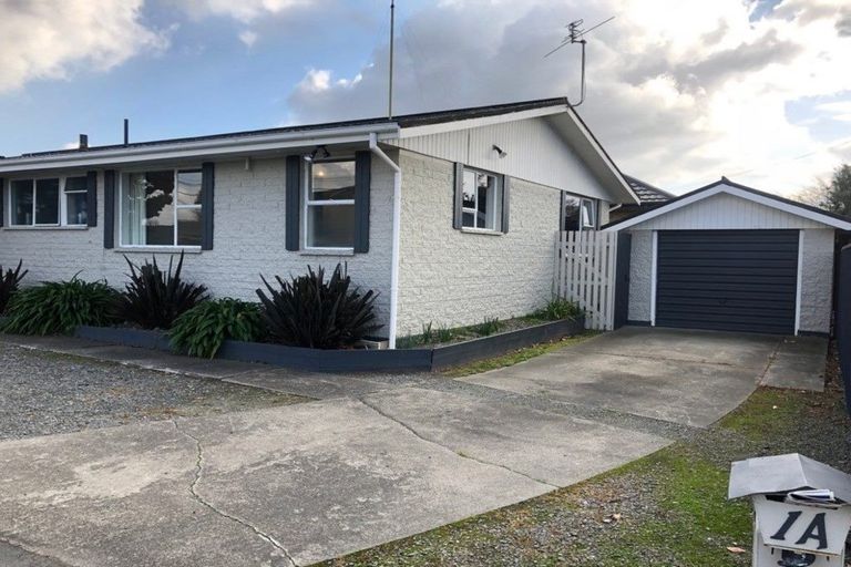 Photo of property in 1a Barclay Place, Burwood, Christchurch, 8061