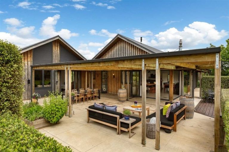 Photo of property in 22 Ellett Road, Karaka, Papakura, 2580