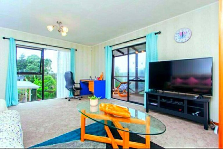 Photo of property in 54a Forest Hill Road, Henderson, Auckland, 0612