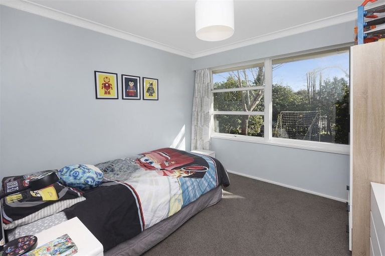 Photo of property in 10 Ashcroft Place, Burnside, Christchurch, 8053