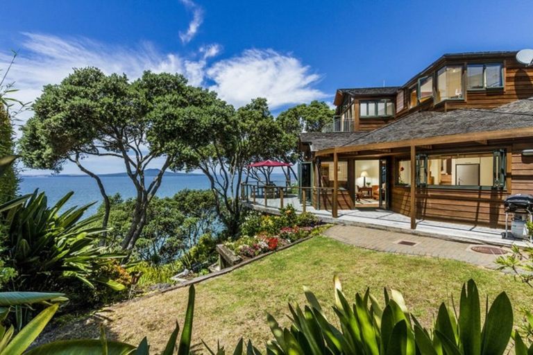 Photo of property in 223 Beach Road, Campbells Bay, Auckland, 0630