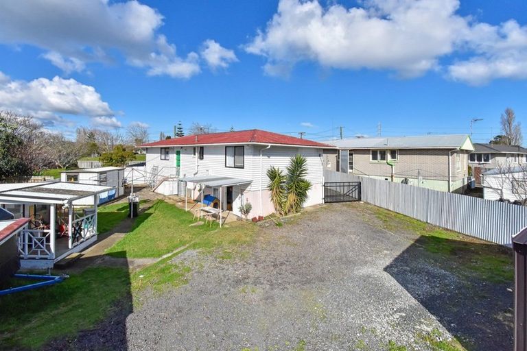 Photo of property in 3 Crown Crescent, Otara, Auckland, 2023